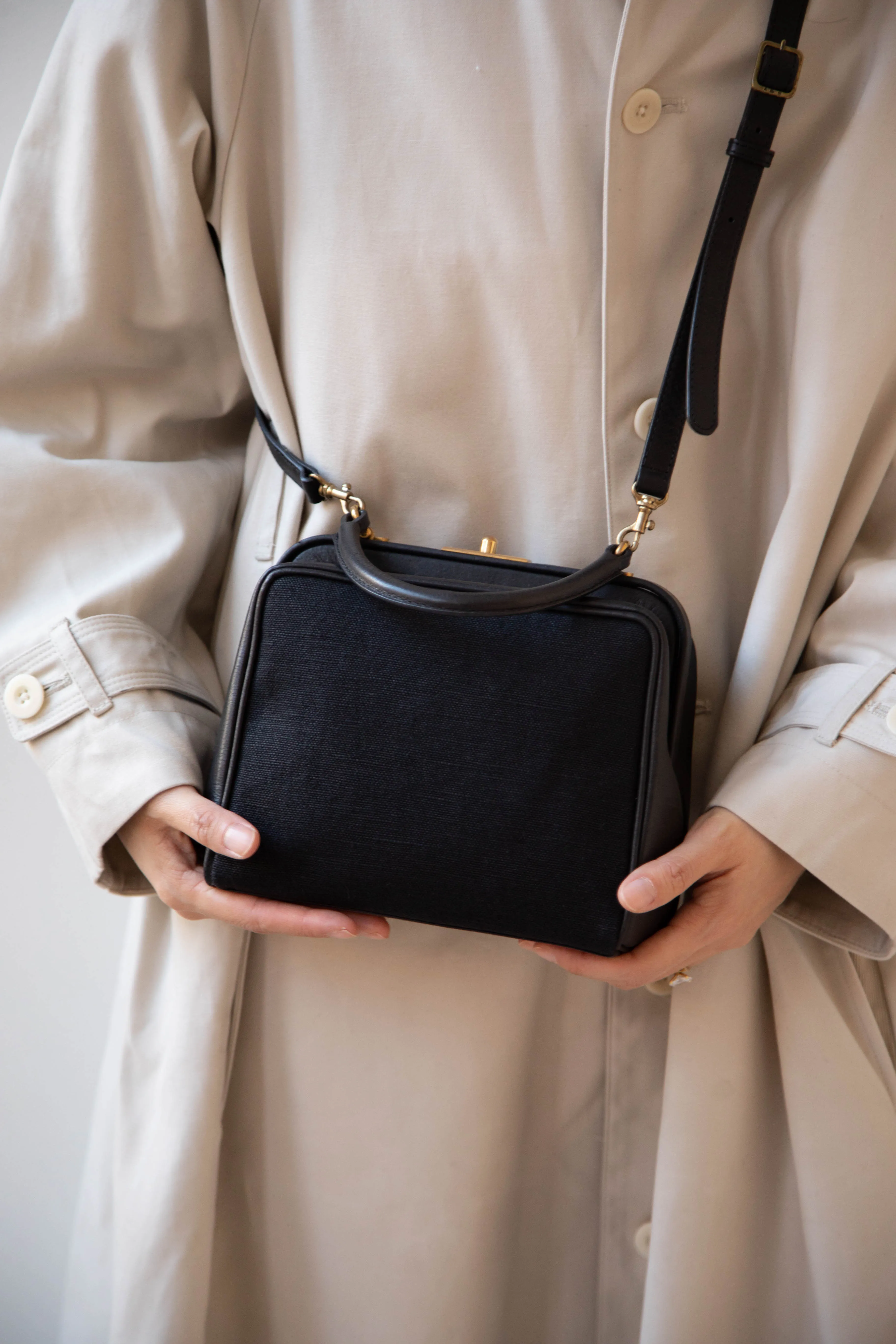 Arts & Science | Box Doctor Bag in Black Leather & Linen