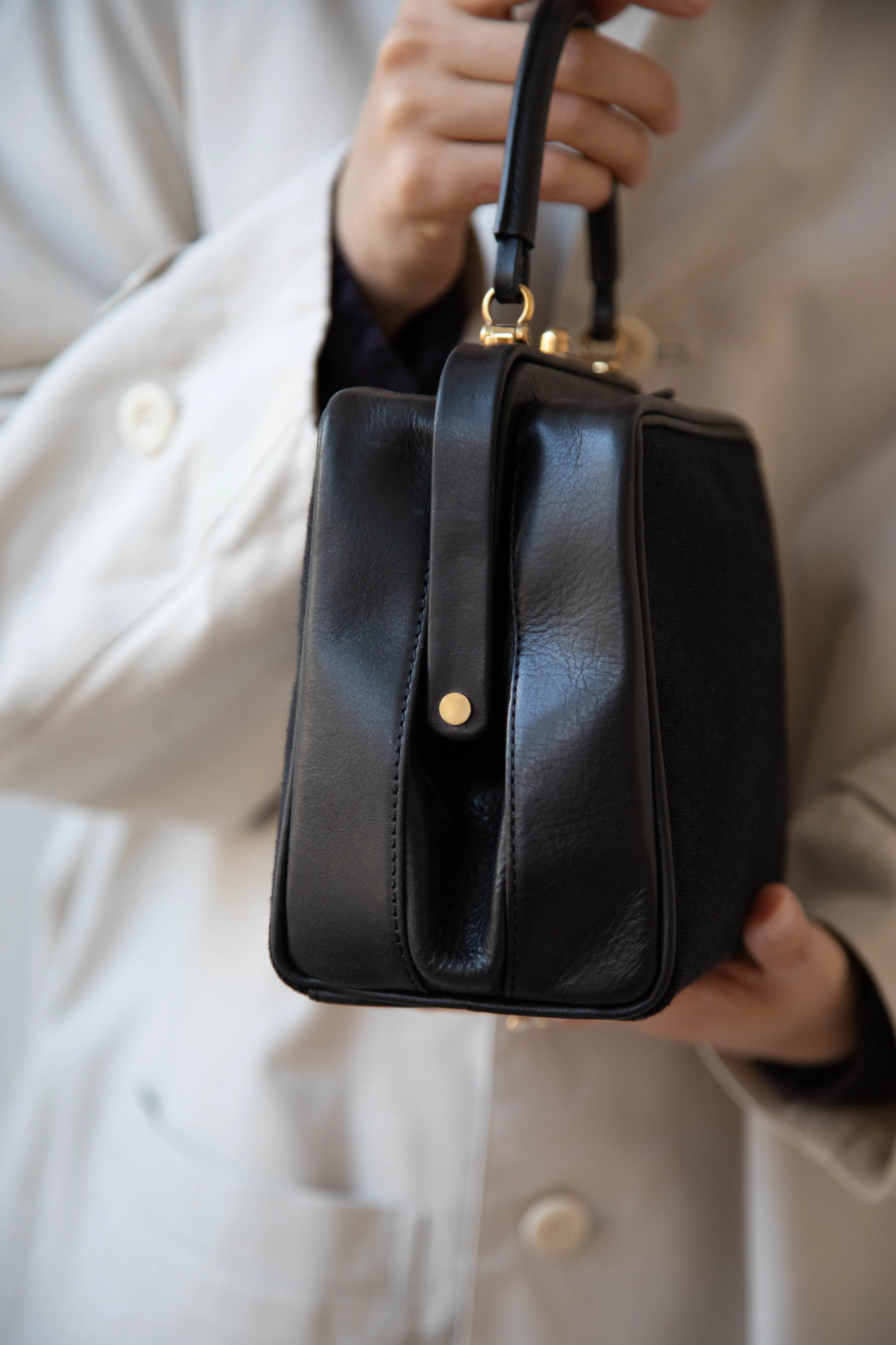 Arts & Science | Box Doctor Bag in Black Leather & Linen