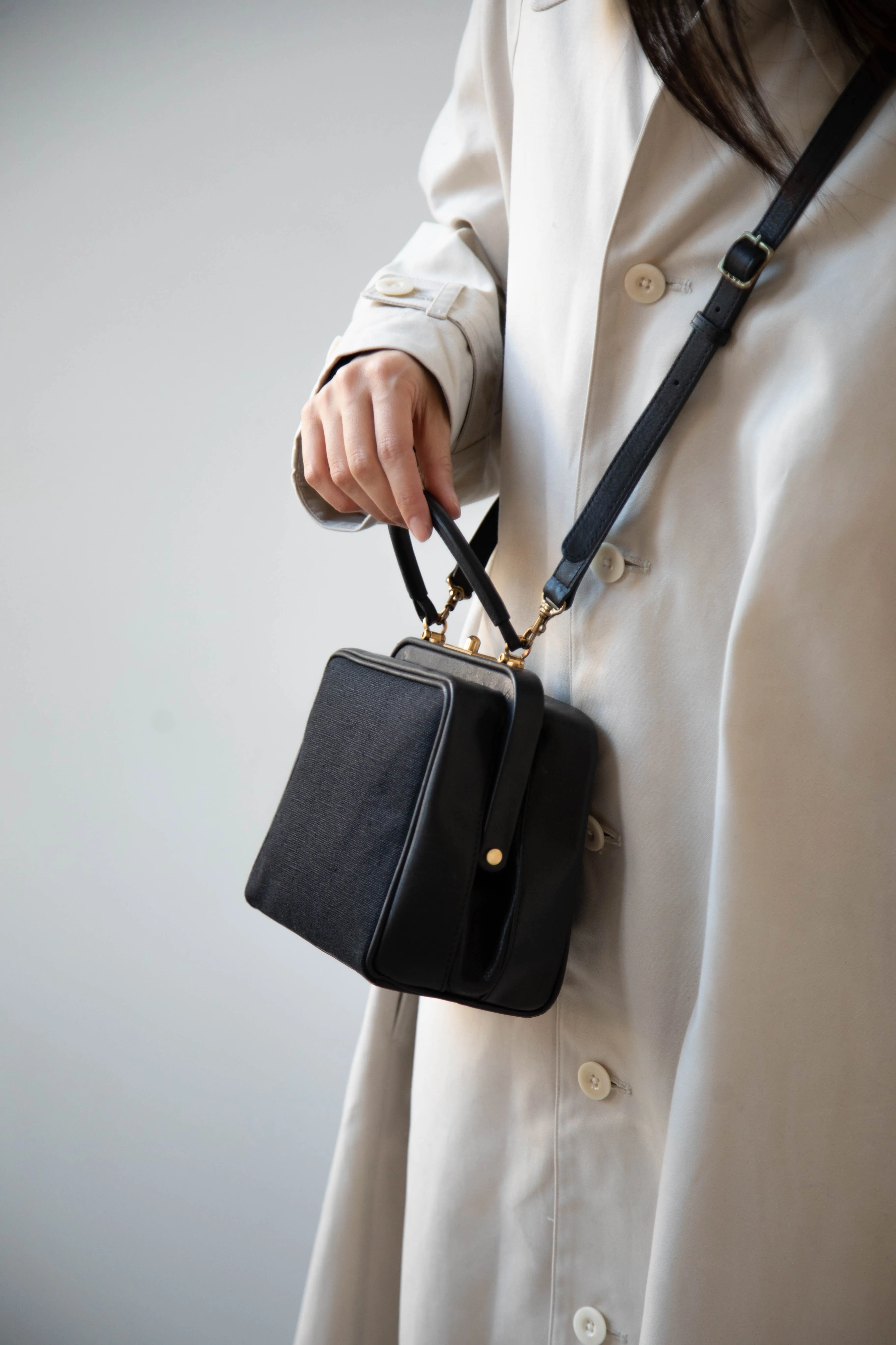 Arts & Science | Box Doctor Bag in Black Leather & Linen