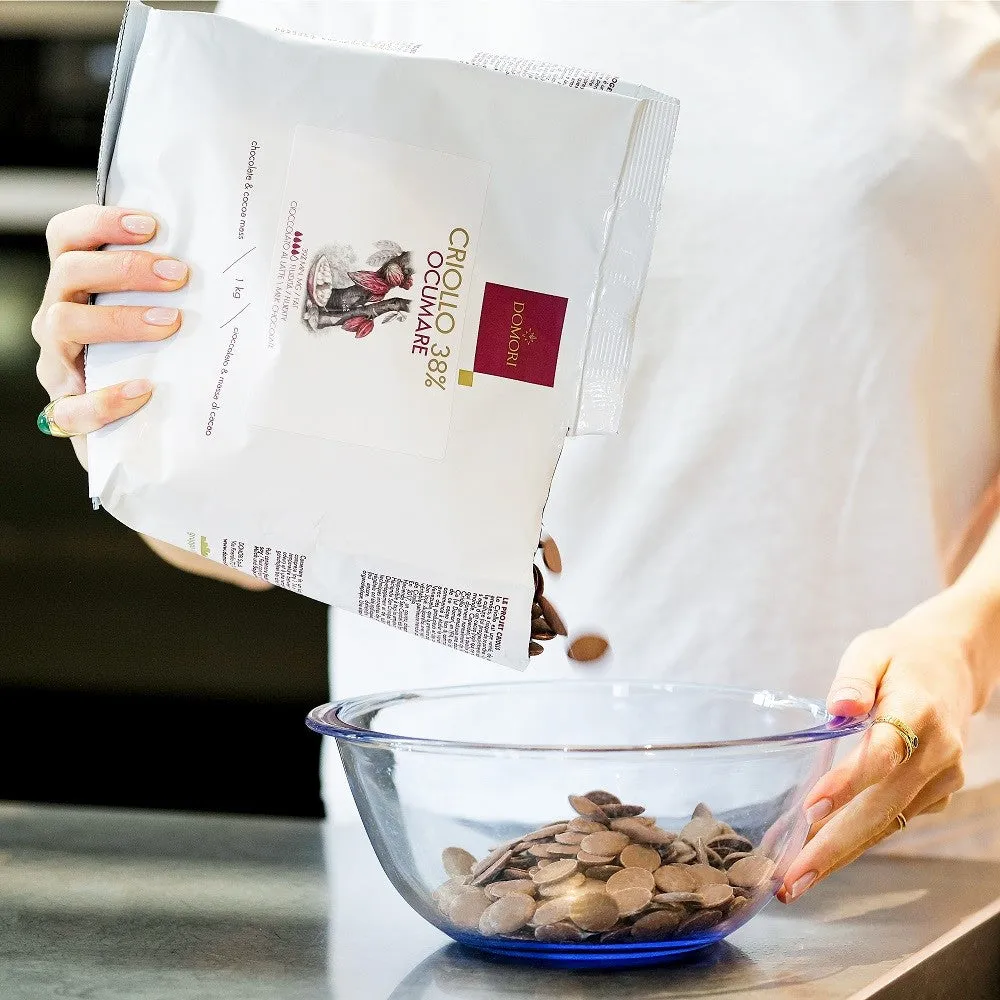Domori Bulk Milk Ocumare Chocolate Drops 38% 1kg