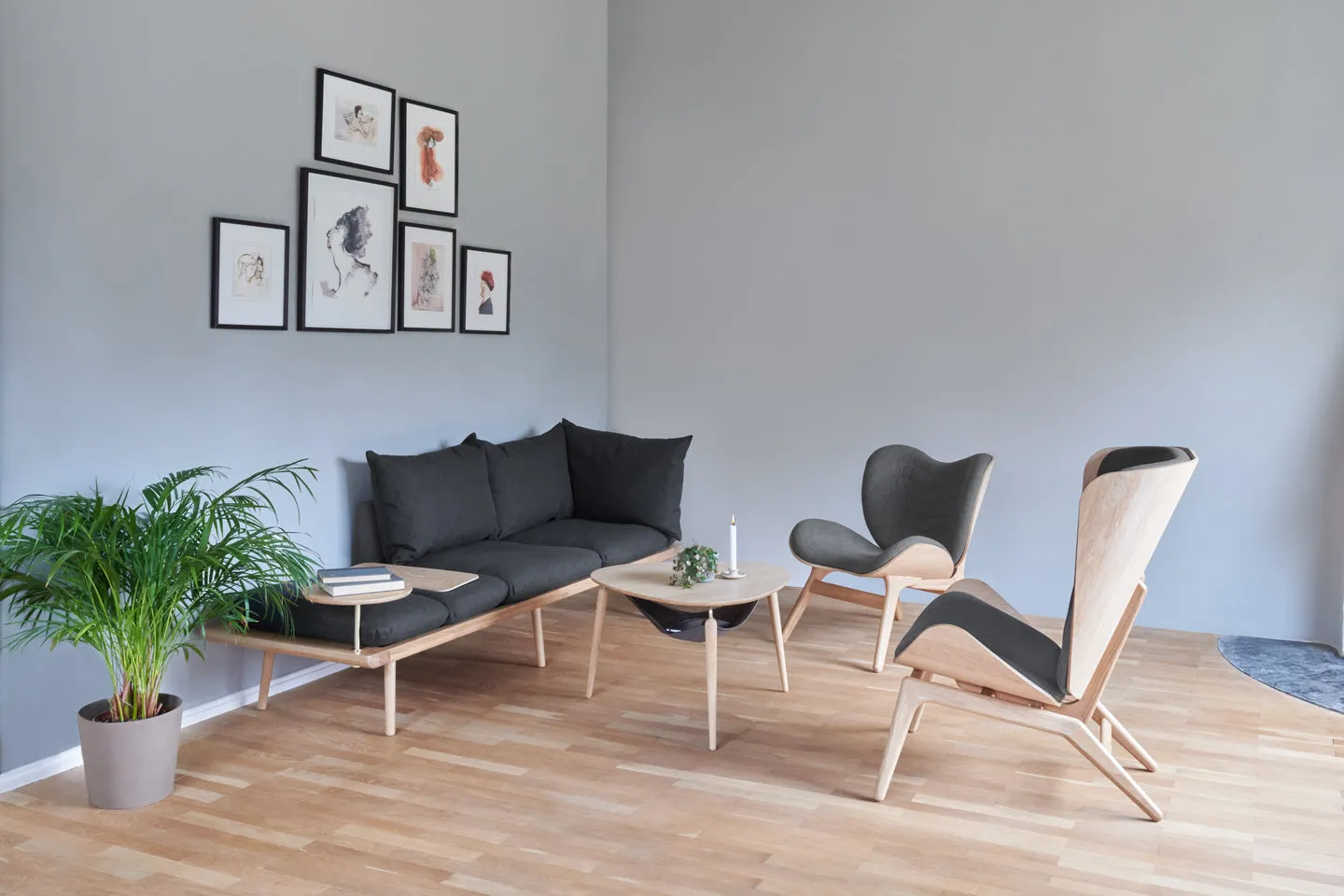 HANG OUT Coffee Table