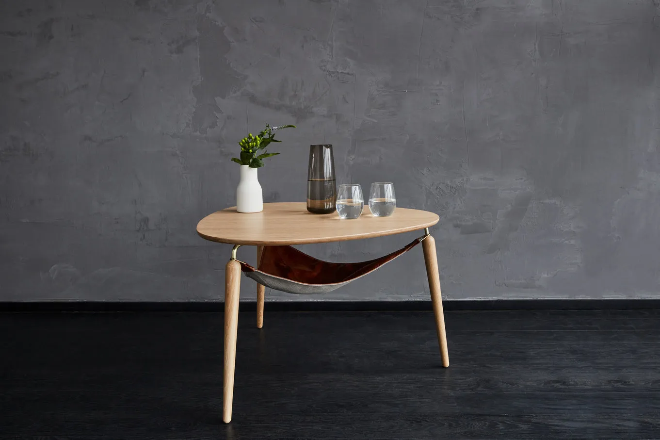 HANG OUT Coffee Table