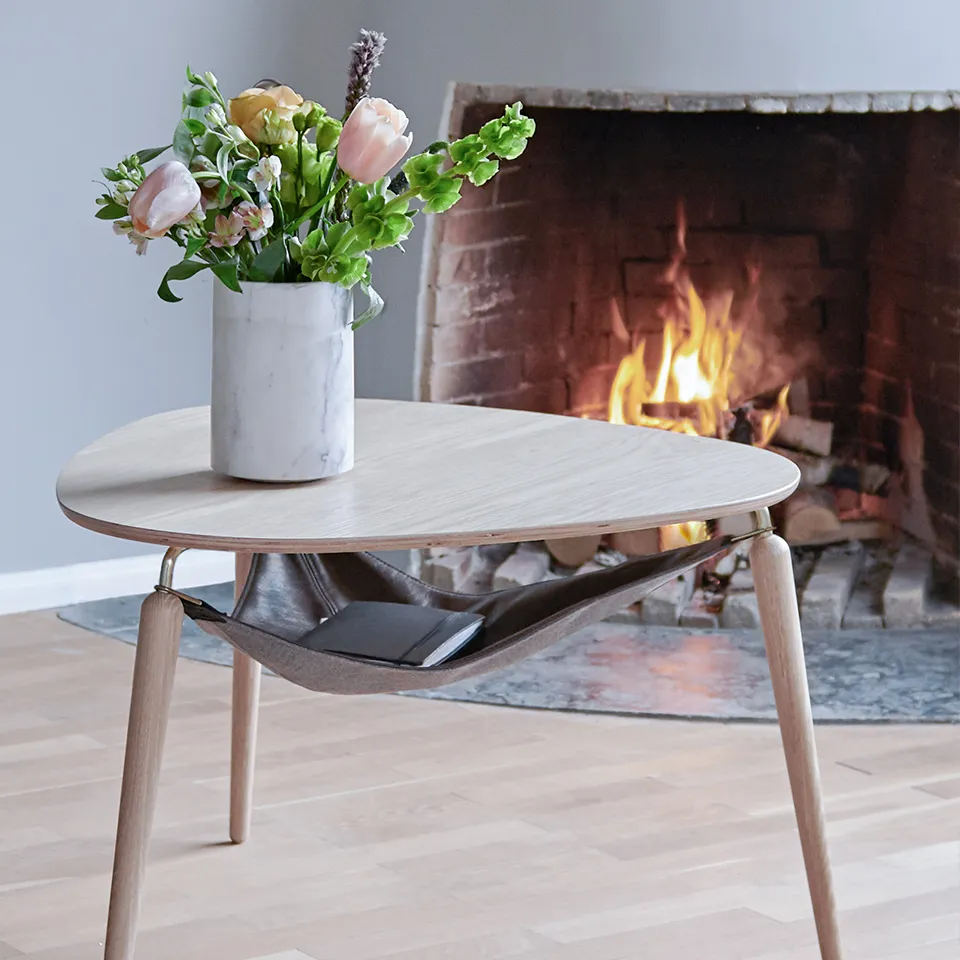 HANG OUT Coffee Table