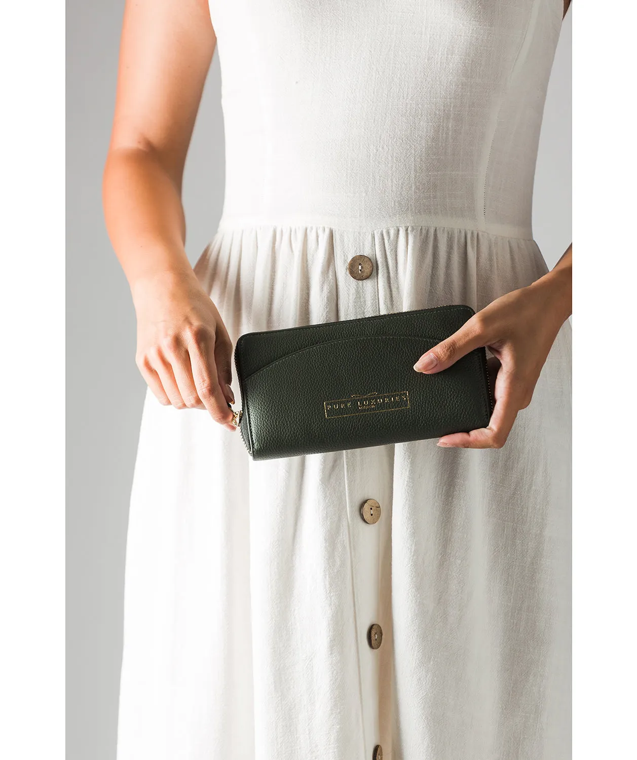 'Jenika' Hunter Green Leather Purse