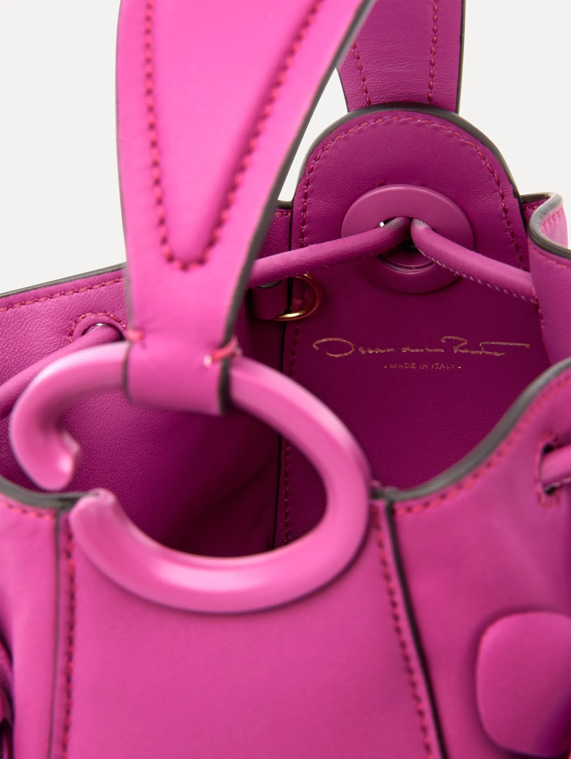 Nano Floral Appliqué O Handle Bag