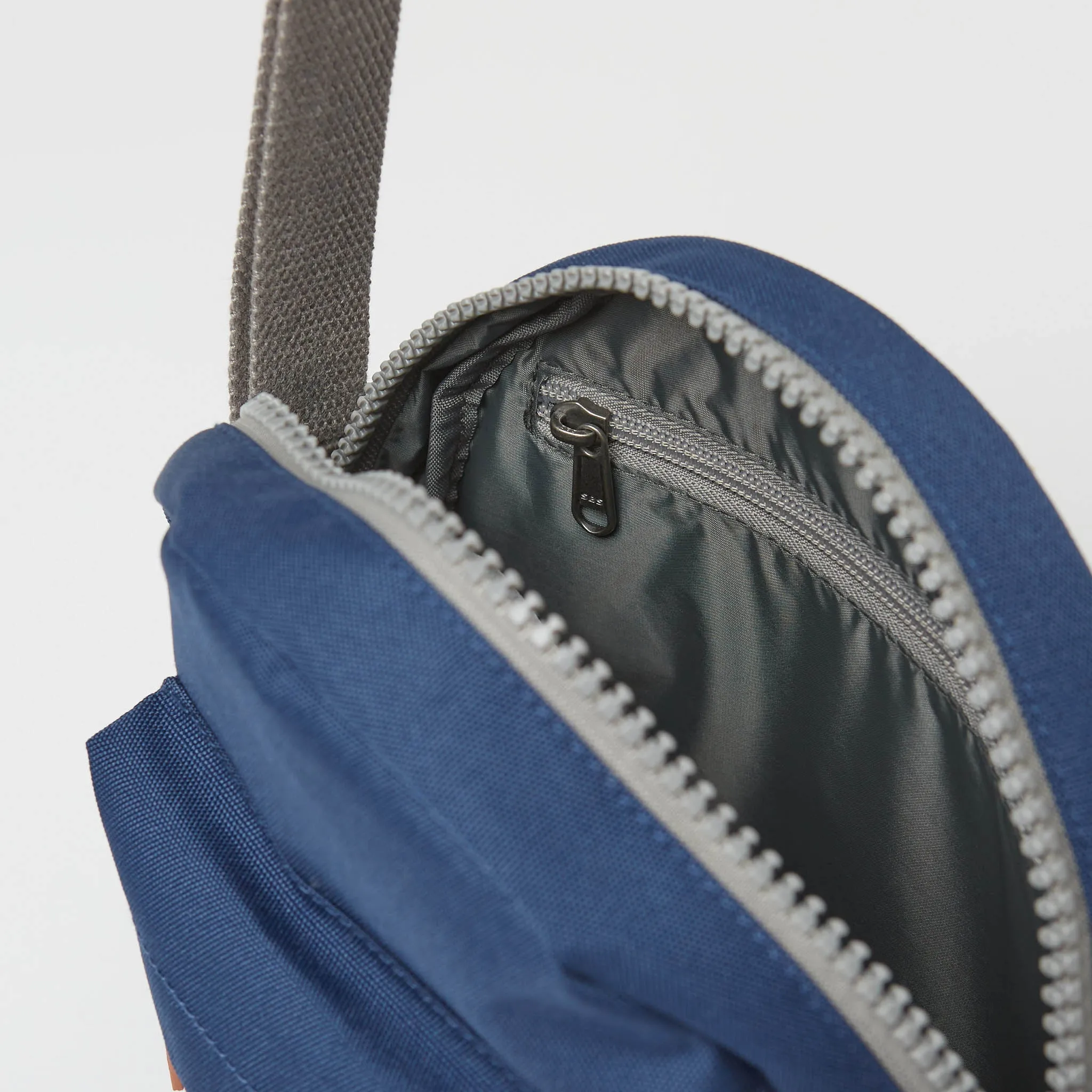 Paddington B Mineral Recycled Canvas