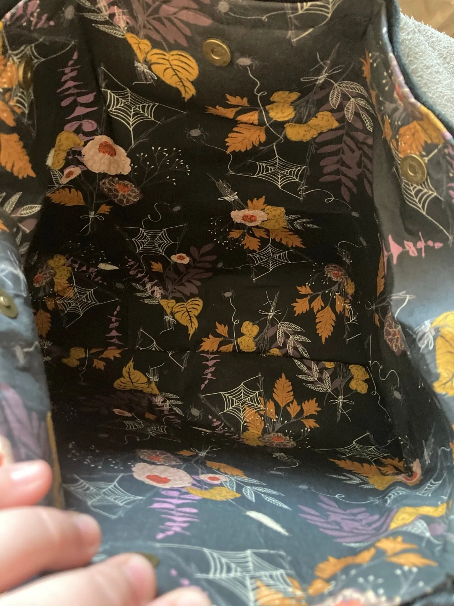 Square Black Pleats and Spiders